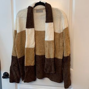 Sweater with detachable scarf size XL/2X